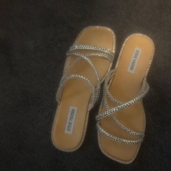 Steve Madden Spice Bling Silver sandals, size 8 - Picture 5 of 7